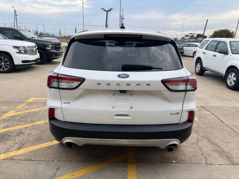2020 Ford Escape SE