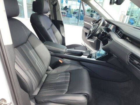 2024 Audi Q8 e-tron quattro Prestige