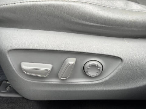 2022 Toyota Highlander Hybrid Limited