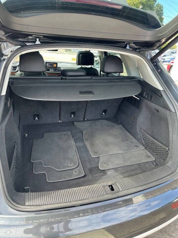 2018 Audi Q5 2.0T quattro Premium Plus