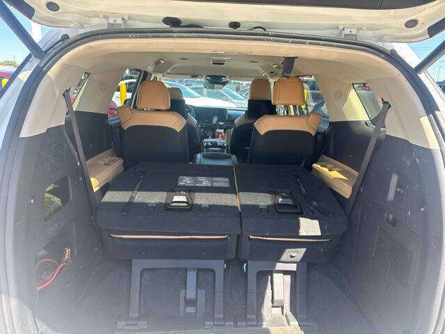2022 Kia Carnival EX