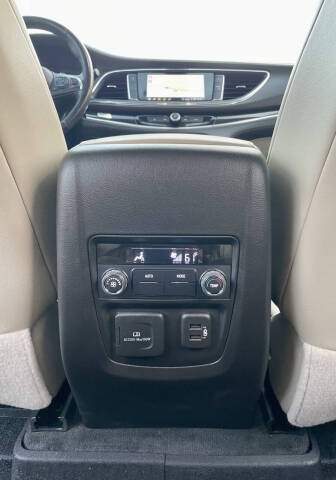 2020 Buick Enclave Essence