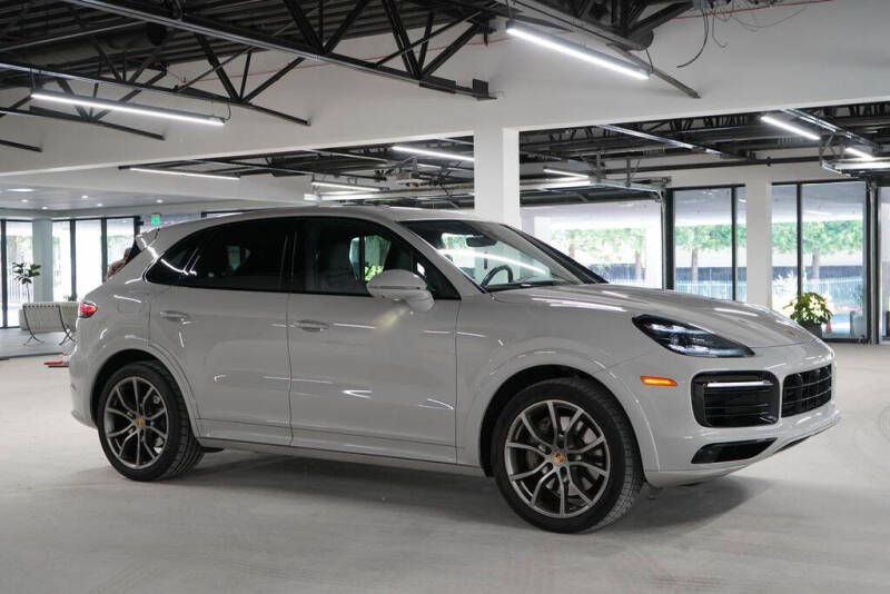 2020 Porsche Cayenne S