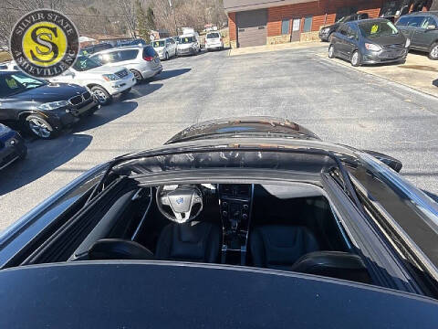 2015 Volvo XC60 T5 Drive-E Platinum