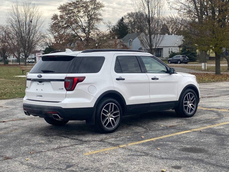 2017 Ford Explorer Sport