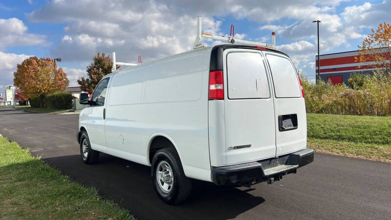 2022 Chevrolet Express 2500