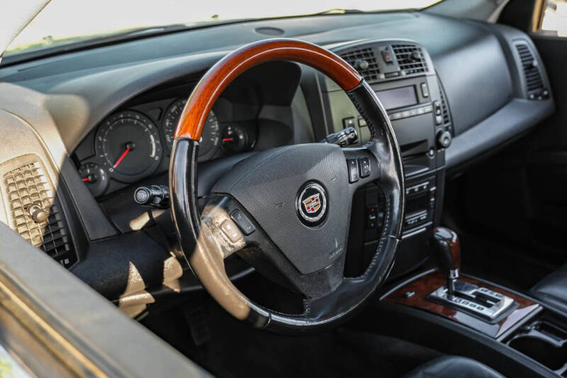 2004 Cadillac SRX