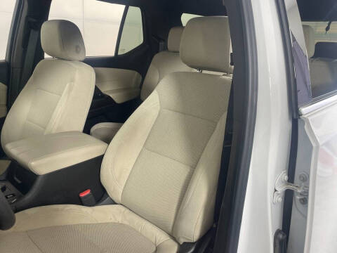 2022 Chevrolet Traverse LS