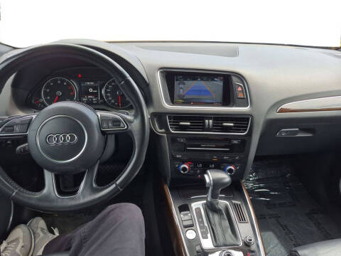 2016 Audi Q5 2.0T quattro Premium Plus
