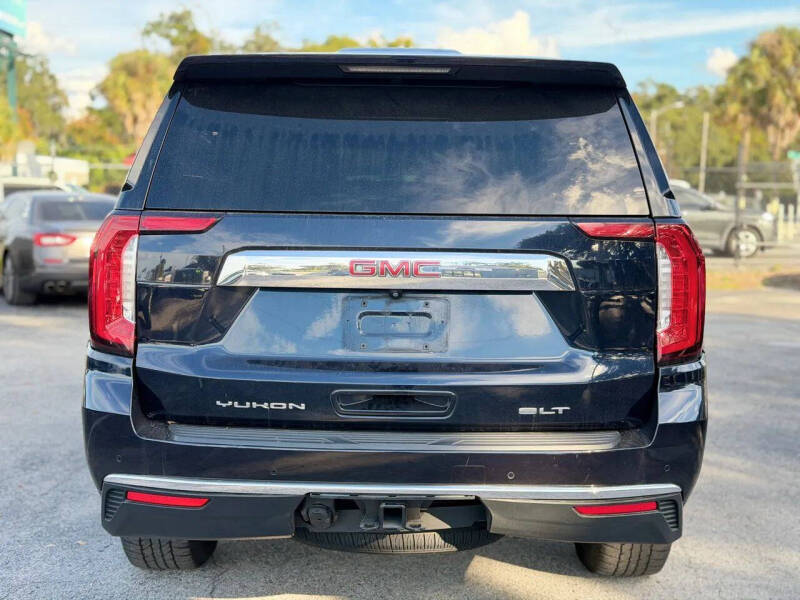 2022 GMC Yukon XL SLT