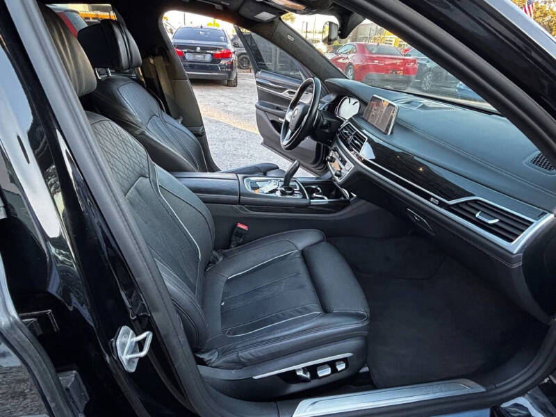 2017 BMW 7 Series 750i