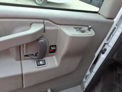 2024 Chevrolet Express 2500