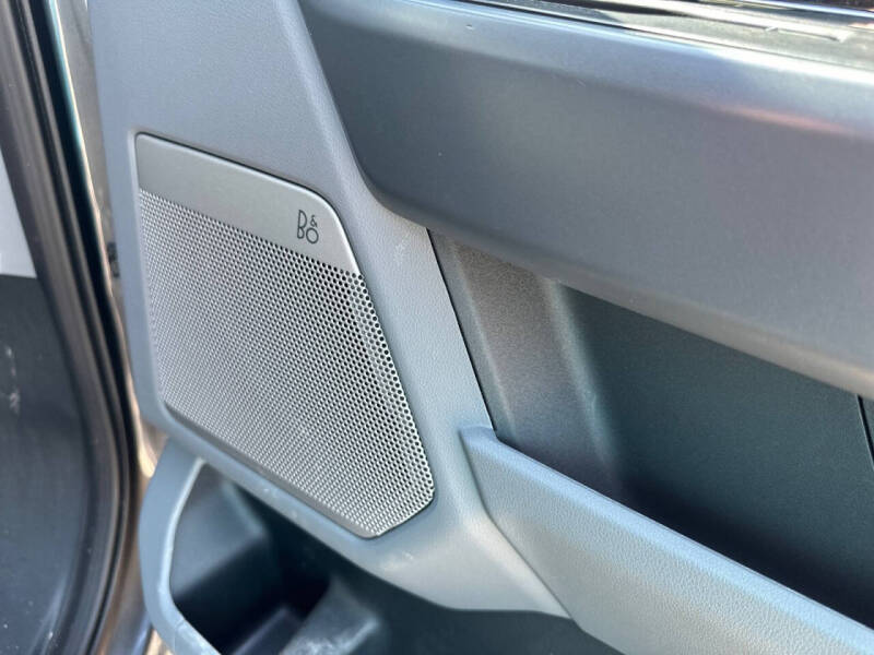 2024 Ford F-150 Lightning Flash