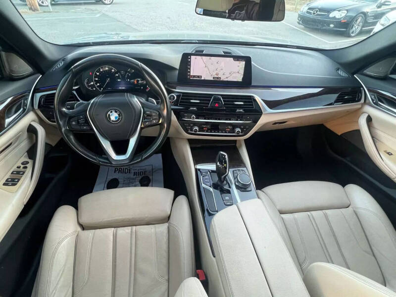 2017 BMW 5 Series 530i