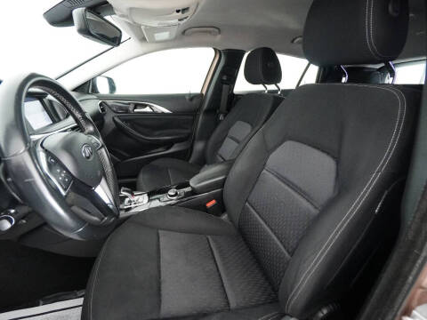 2017 Infiniti QX30