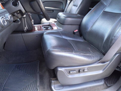 2014 Chevrolet Suburban LTZ