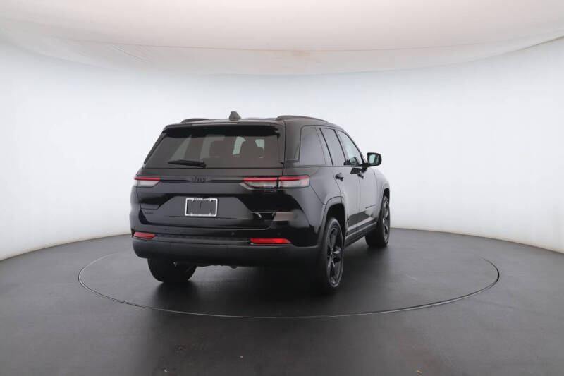 2023 Jeep Grand Cherokee Altitude X