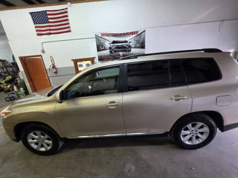 2013 Toyota Highlander SE