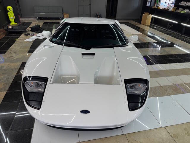 2005 Ford GT