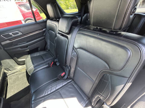 2017 Ford Explorer Platinum