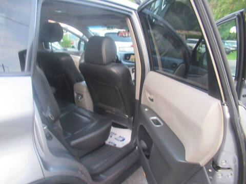 2008 Subaru Tribeca Ltd. 7-Pass.