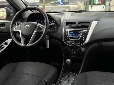 2017 Hyundai Accent SE
