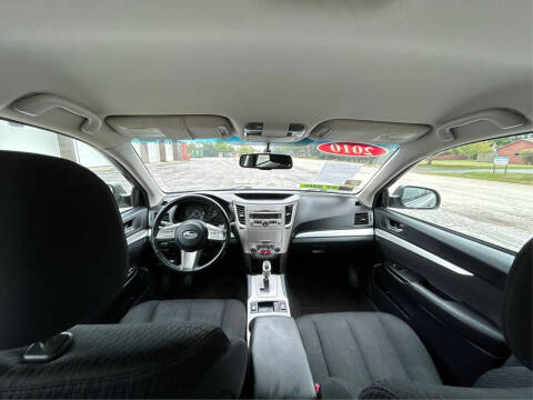 2010 Subaru Legacy 2.5i Premium