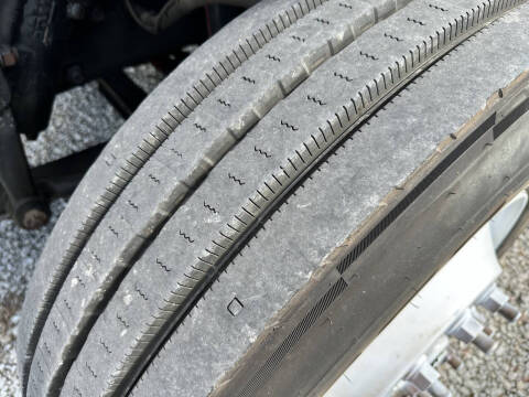 2012 Freightliner M2 106