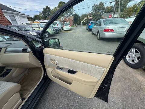 2009 Nissan Versa 1.8 S