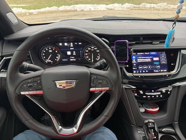 2024 Cadillac XT6 Premium Luxury