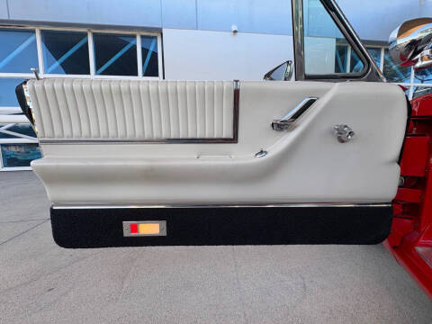 1966 Ford Thunderbird