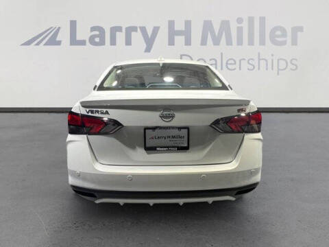 2025 Nissan Versa SR