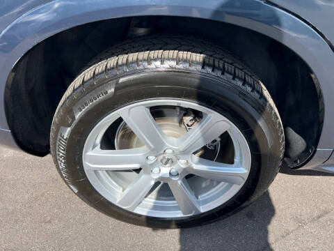 2023 Volvo XC90 B5 Core