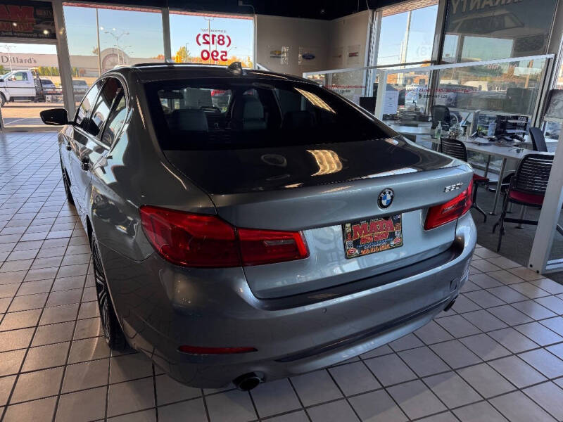 2017 BMW 5 Series 530i