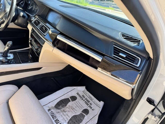 2012 BMW 7 Series 740Li