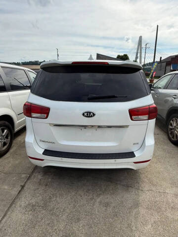 2015 Kia Sedona