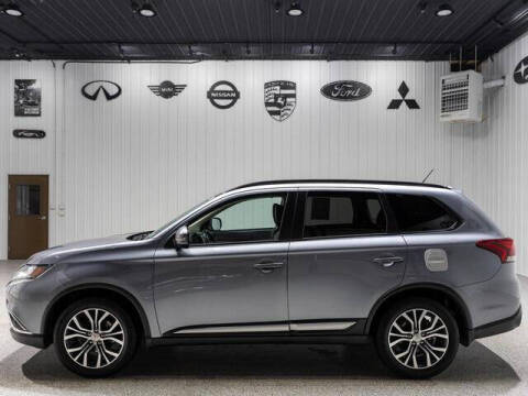 2016 Mitsubishi Outlander