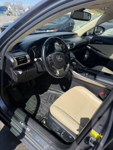 2015 Lexus IS 250
