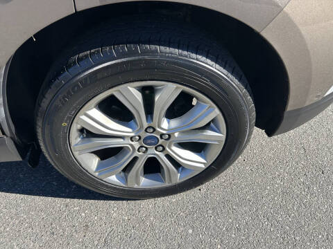 2019 Ford Edge Titanium