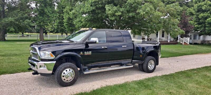 2014 RAM 3500 for sale at ARK AUTO LLC in Roanoke IL