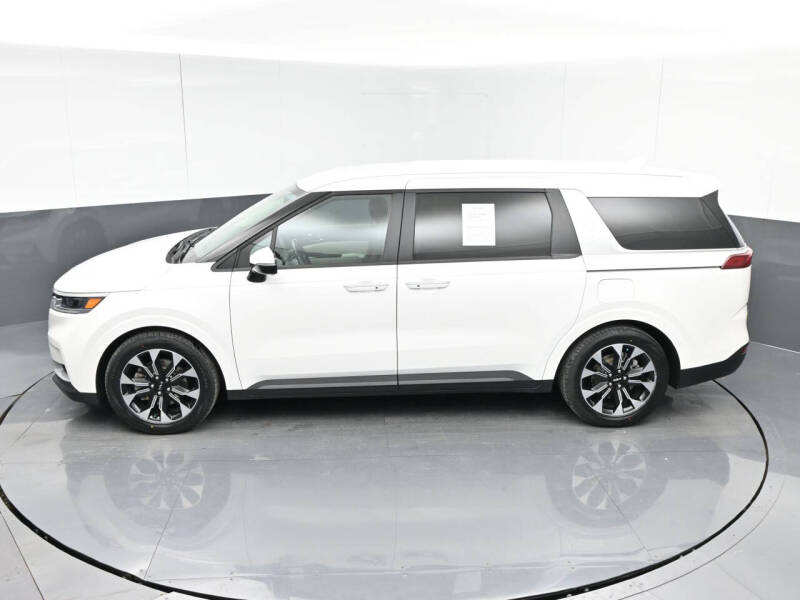 2022 Kia Carnival EX