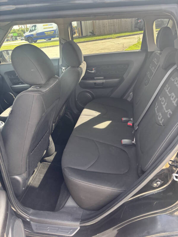 2012 Kia Soul +