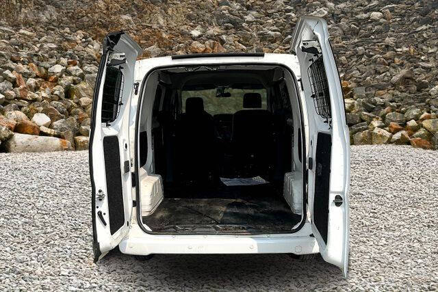 2020 Nissan NV200 SV