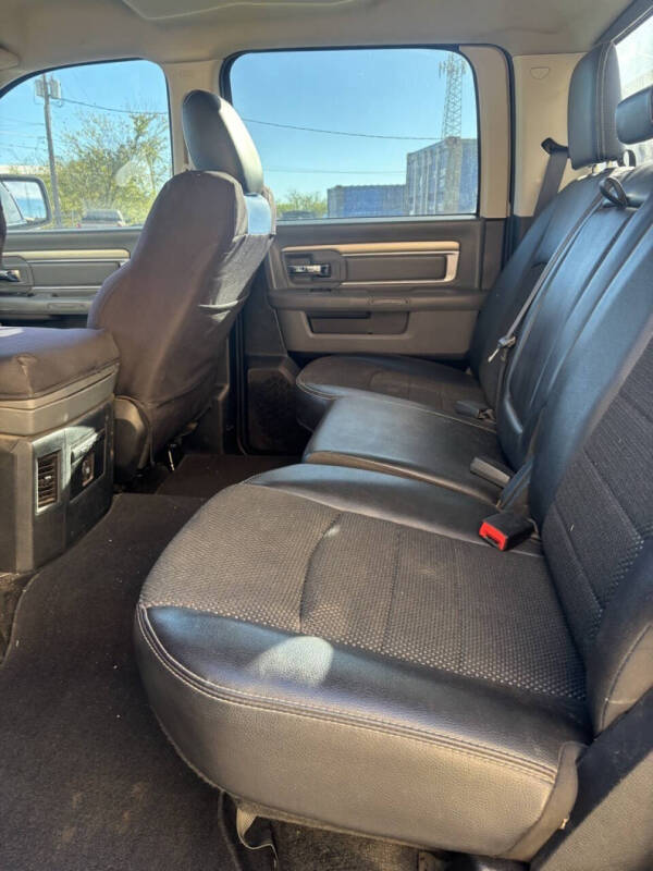 2017 RAM 1500 Lone Star Silver