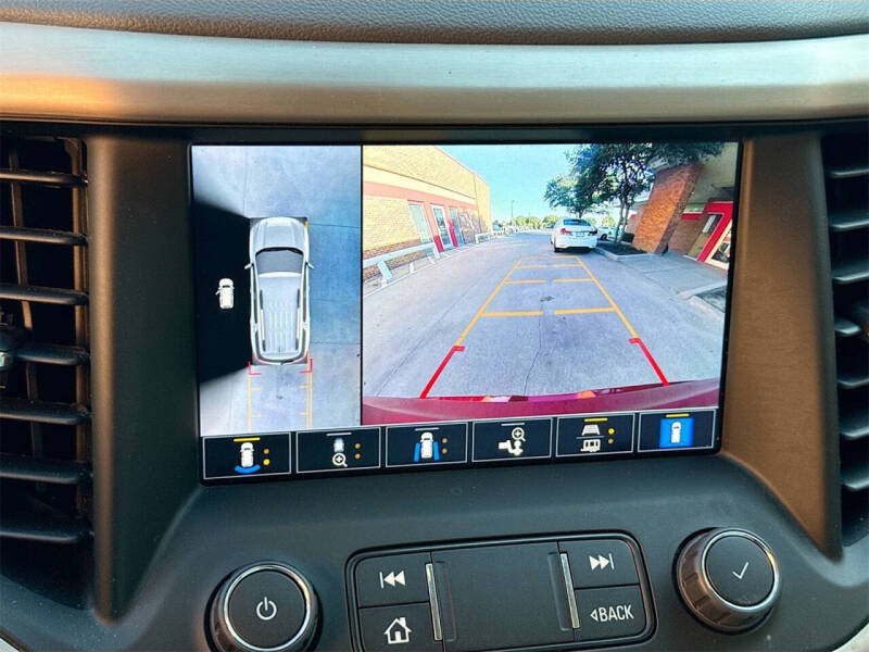 2022 GMC Acadia Denali