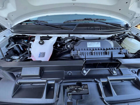 2025 Chevrolet Express 2500
