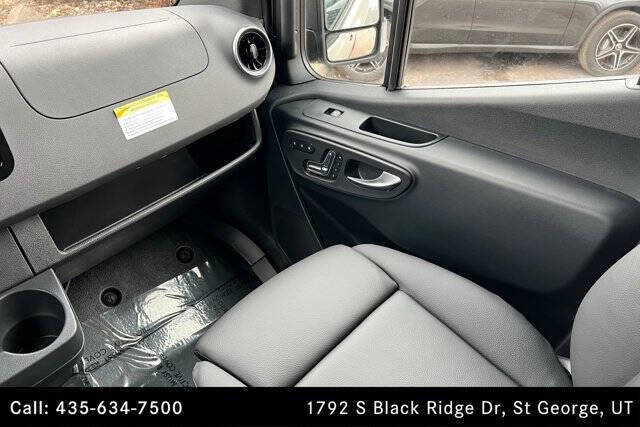 2025 Mercedes-Benz Sprinter