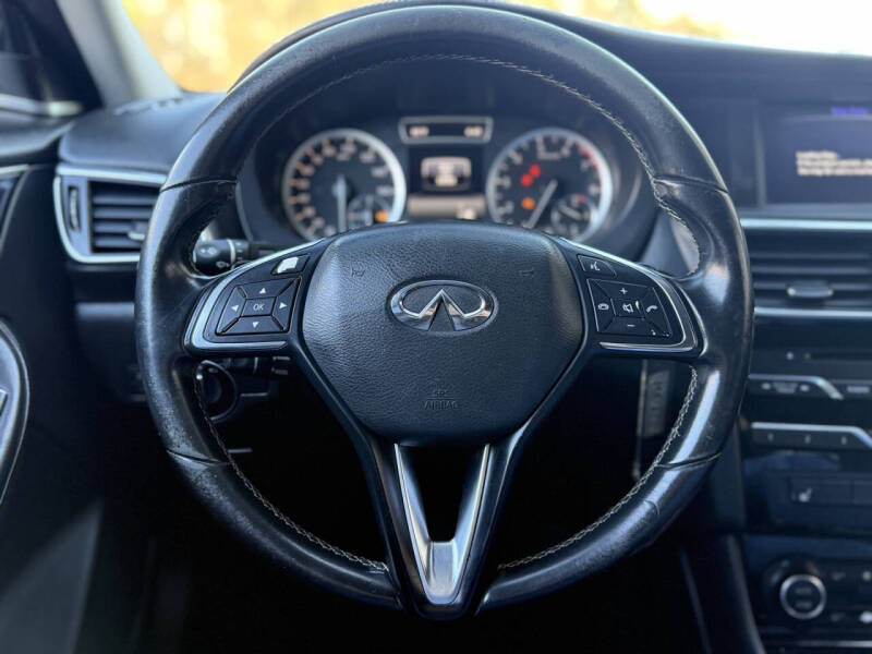 2018 Infiniti QX30 Premium