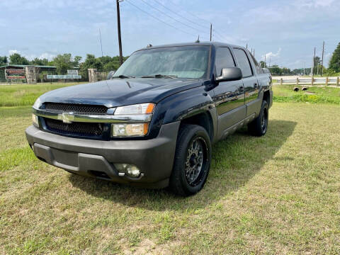 2005 Chevrolet Avalanche for sale at DRIVEN AUTO in Smithville TX