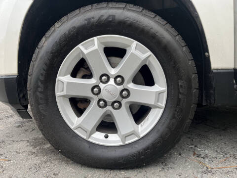 2014 GMC Acadia SLE-2